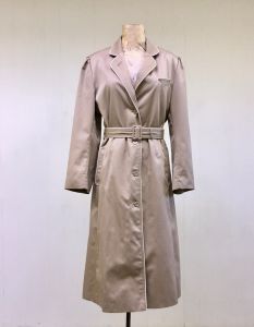 Vintage 1970s Women's Khaki Trench Coat 70s Tan Raincoat with Zippered Lining Beige All Weather Coat - Fashionconstellate.com