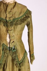 Antique 1800s 1890s Green Silk Two Piece Fringe Bustle Walking Dress - XXS to XS - Fashionconstellate.com