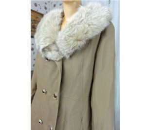 Marshall Fields 1970s Coat Vintage Camel Wool White Fox Collar Coat by Lorendale |Size M/L - Fashionconstellate.com