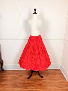 Vintage 1950's Lipstick Red Petticoat | Size Small | 24'' to 25'' Waist | Taffeta | Tulle | Pin Up - Fashionconstellate.com