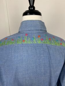 Vintage 1970's ''Big Mac'' Hand Embroidered Chambray Work Shirt | Bust 44'' | Waist 43'' | VOLUP - Fashionconstellate.com