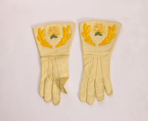 1950s Cream and Yellow Leather Below the Wrist Yellow Rose Embroidered Western Cowgirl Gloves