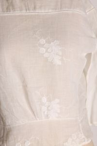 1900s 1910s Edwardian Sheer White Floral Embroidered 3/4 Length Sleeve Button Up Back Blouse - S/M - Fashionconstellate.com