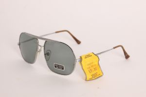 Deadstock 1970s Silver Tone Gray Lenses Aviator Sunglasses by Opti-Ray - Fashionconstellate.com