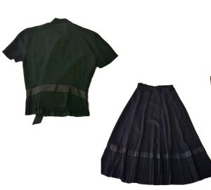 40s Black Crepe Rayon Top & Ribbon Accent Pleated Full Skirt Set | XXS 23'' Waist - Fashionconstellate.com