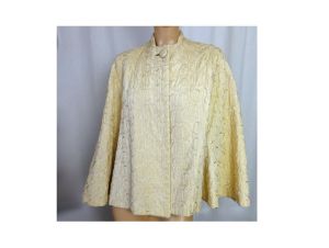 Vintage 40s Quilted Cape Short Robe Bed Jacket Cream with Scrolling Embroidery Hollywood Regency