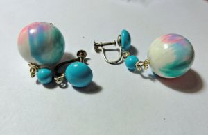 Vintage Mod 1960's Earrings Dangle Balls Marked Japan Marbled White Blue and Pink Drops - Screw On - Fashionconstellate.com