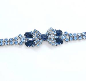 1950s Blue Rhinestone Bow Bracelet Baby Blue Sapphire Blue Rhinestones - Fashionconstellate.com