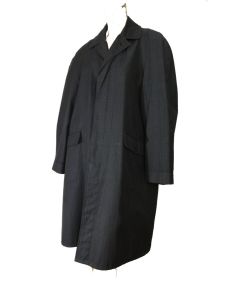 Vintage Men's 1950s Raincoat Overcoat Charcoal Gray Plaid Tartan Lining by Alligator | L/XL - Fashionconstellate.com
