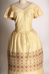 1950s Gold and Bronze Lurex Short Sleeve V Neck Formal Egyptian Style Cocktail Dress - XS - Fashionconstellate.com
