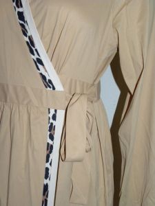 70s Vanity Fair Leopard Trim Robe | Dressing Gown House Coat | Fits S/M - Fashionconstellate.com
