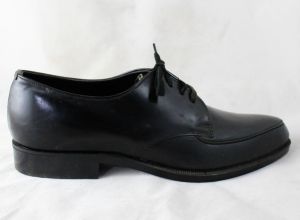 Boy's Size 3.5 Black Dress Shoes - 1950s 60s Leather Oxfords Tapered Toe - Big Boys NIB Deadstock - Fashionconstellate.com