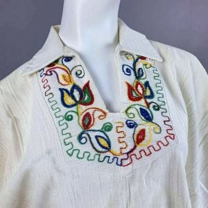 Vintage 1970s Shirt Rainbow Embroidered Oaxacan Boho Festival Batwing | XS-M - Fashionconstellate.com