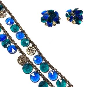 Vintage 60s Green Blue Gold Tone Long Rivoli Lucite Bohemian 29'' Necklace & Clip Earring Set