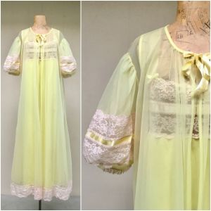 Vintage 1970s Tosca Yellow Peignoir Set, 70s Pastel Nylon Lace Nightgown, Robe w/Full Puffed Sleeves