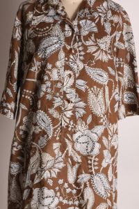 Late 1960s Early 1970s Brown, Black and White Half Sleeve Button Down Front Paisley Pattern Dress - Fashionconstellate.com