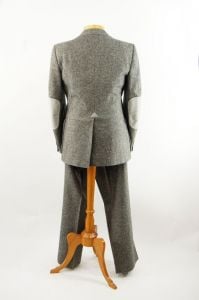 1970s men's tweed suit with elbow patches three piece suit with sweater vest Size 39 Phoenix Clothes - Fashionconstellate.com