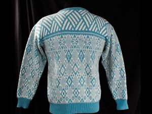 Men's Medium Ski Sweater - 1960s Mens Pullover - Robin's Egg Turquoise Blue Fair Isle Wool Knit - Fashionconstellate.com