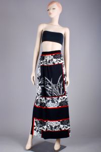 Vintage 1970s Maxi Skirt Hippie Boho Long Black Bold Floral Hostess Slit | M/L - Fashionconstellate.com