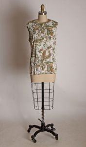 1970s Polyester Novelty Chinese Peacock Vase Print Sleeveless Blouse w/Matching Long Sleeve Blouse - Fashionconstellate.com