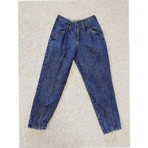 1990s high waist pleated acid washed jeans tapered legs by Rio size M/L 13 - Fashionconstellate.com