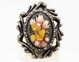 60s Statement Ring - Dried Flowers under Dome - Potpourri Time Capsule - Adjustable Size 5 to 8 