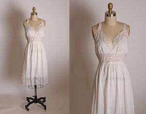 1950s White Nylon Ruched Bodice Attached Waist Ties Nightgown Lingerie by Rogers - S