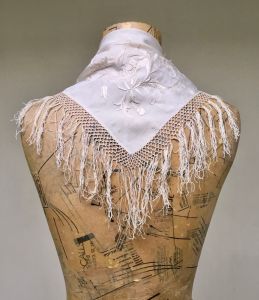Antique 1920s Ivory Canton Silk Scarf, Art Deco Hand-Embroidered Fringed Kerchief 32'' x 24'' - Fashionconstellate.com