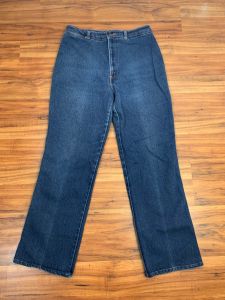 Curvy - 1980s Vintage High Waist Jeans | H.I.S. | Size 20 | Straight Legs | Waist 32'' to 35'' - Fashionconstellate.com