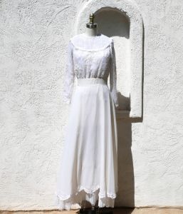 1970s Wedding Dress