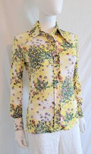 1970s Loubella Extendables Floral Polyester Blouse Large Collar Long Sleeves Button Front