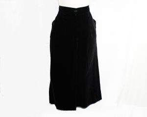 1940s Black Skirt - Classic Medium Size 8 Velveteen Late 40s Early 1950s Skirt with Slant Hip Pocket - Fashionconstellate.com