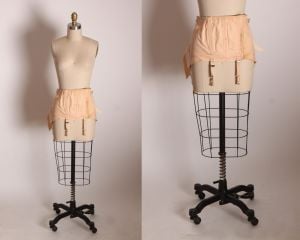 Early 1940s Light Pink Lace Up Back Attached Garter Straps Corset Waist Cincher by Isle Foundations