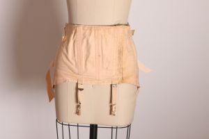 Early 1940s Light Pink Lace Up Back Attached Garter Straps Corset Waist Cincher by Isle Foundations - Fashionconstellate.com