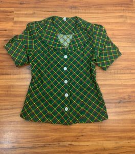 1970's Vintage Green Plaid Button Down Blouse | Best fit Medium to Large - Fashionconstellate.com