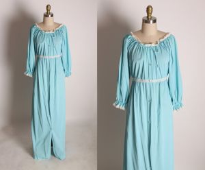 Late 1960s Turquoise Blue & White Lace Trim 3/4 Length Sleeve Full Length Button Up Nightgown Robe 