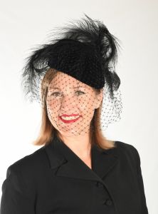 1940s Hat | Vintage 40s Velvet Veiled Feathers Tilt Hat Fascinator|Autumn Winter Black Plumes - Fashionconstellate.com