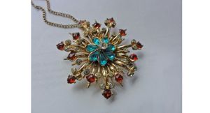 Vintage Coro 40s Brooch Pendant Star Flower Pin or Necklace Designer Signed Blue & Red Rhinestones