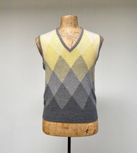 Vintage 1960s Ballantyne Cashmere Sweater Vest Yellow/Gray Argyle V-Neck Pullover Made for Chalmer's