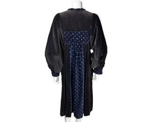 1970s Vintage Velvet Boho Dress Hippie Chic Black & Blue M - Fashionconstellate.com