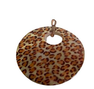 Vintage 1990’s Bold Extra Large Shell Leopard Print Pendant for Necklace - Fashionconstellate.com