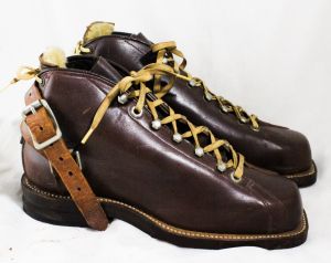 1930s Ski Boots - Square Toe Brown Leather Winter 30s 40s Shoes Mens Size 6 C - Ladies approx Size 8