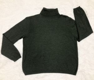M-L/ Men’s Vintage Gray Wool Sweater by Pendleton, Lightweight Turtleneck Sweater