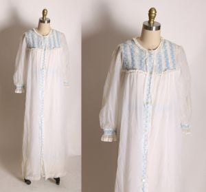 1960s White and Blue Nylon Ribbon Sleeveless Full Length Nightgown & Short Sleeve Robe Peignoir L - Fashionconstellate.com