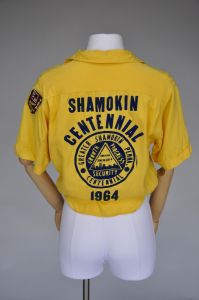 1960s yellow bowling shirt Pennsylvania XS-M - Fashionconstellate.com