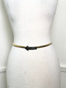 Medium to Large | 1980's Vintage Gold Stretch Belt with Arrow Buckle