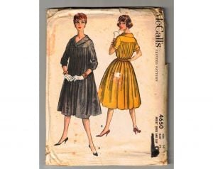 1950s Dress Sewing Pattern - 50s Shirtwaist Trapeze Line Full Skirted Dress - Convertible Silhouette