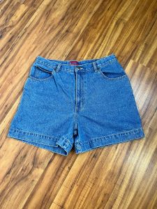 Large- Size 12 | 1990's Vintage Mom Jean Shorts by Westport Denim - Fashionconstellate.com