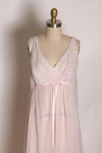 1960s Light Pink and White Sheer Lace Bodice Sleeveless Full Length Night Gown by Vanity Fair - L - Fashionconstellate.com