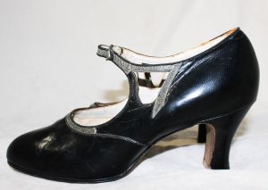 Art Deco 1920s Shoes with Cutwork - Size 5.5 Authentic 20s 30s Black Leather Pumps - Gray Trim - Fashionconstellate.com